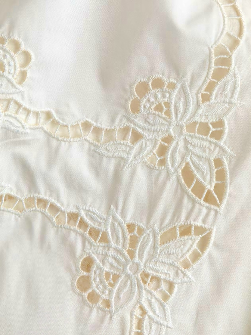 H&M NWT WHITE BRODERIE ANGLAISE BALLOON TROUSERS SIZE SMALL - Picture 3 of 5